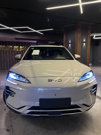 2025-byd-song-plus-flagship-smart-drive-big-2