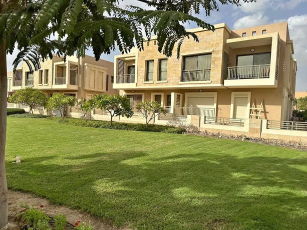 mkdmk-khsmk-shk-3-ghrf-llbyaa-amam-almtar-aldol-mbashr-big-1