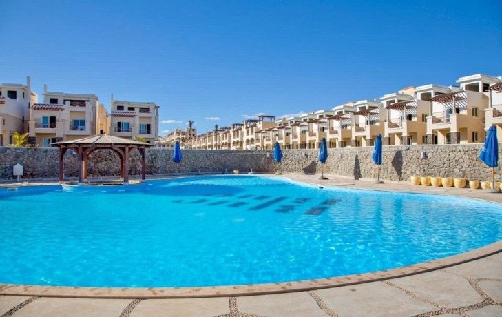 shalyh-3-ghrf-llbyaa-sf-aol-bhr-astlam-kryb-bakl-saar-f-alaayn-alskhnh-big-4